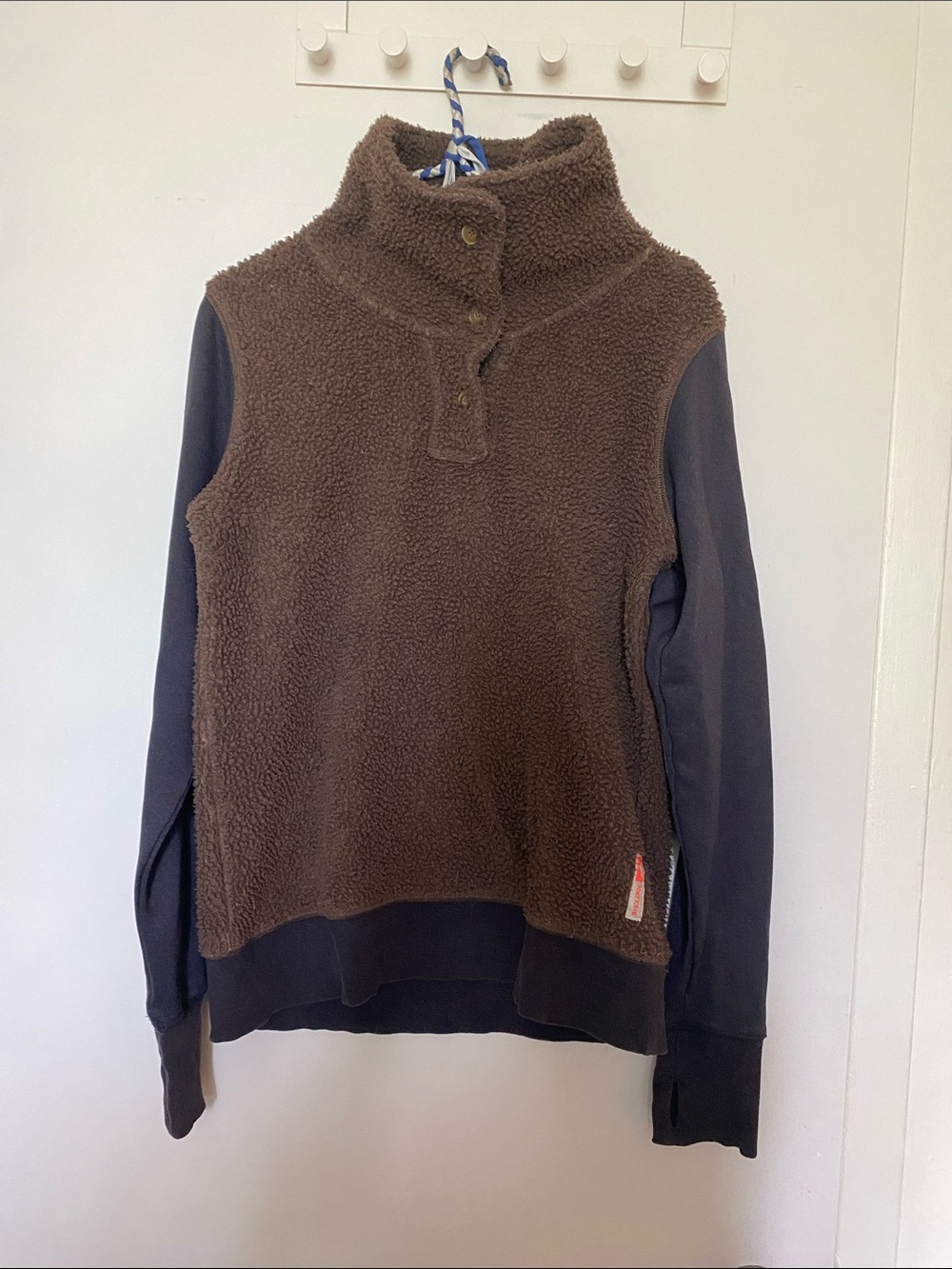 Women’s Brown Sherpa Pullover Sweater M